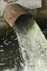Obraz na płótnie Canvas Stacja oczyszczania wody odpady