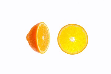 Naranja cortada y en rodaja.