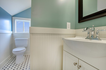 Fototapeta na wymiar Luxury fresh green and white modern bathroom