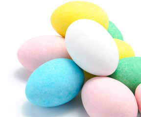 Uova colorate