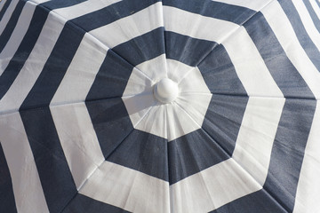 Naklejka premium One sunshade on the beach filling the frame