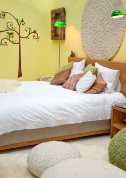 spring decoration in bed room