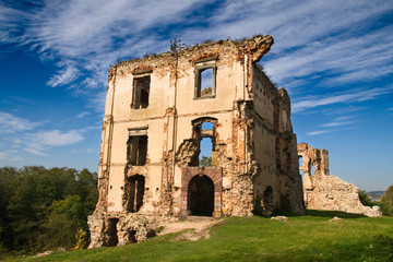 Ruins of a castle in Bodzentyn - 30138396