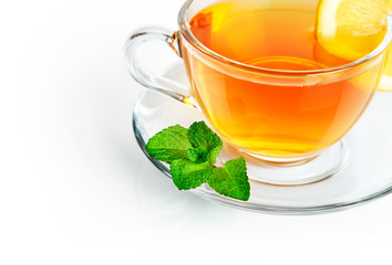 tea in cup with leaf mint
