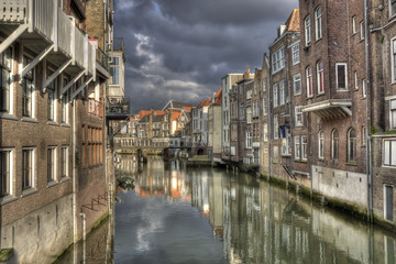 Fototapeta na wymiar Canal in Dordrecht, Holland