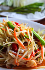 Thai papaya salad
