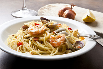 Seafood marinara spaghetti