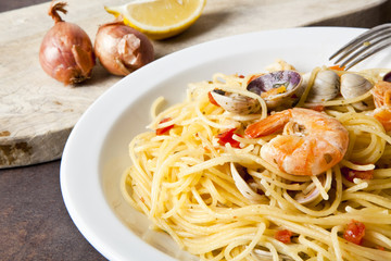 Seafood marinara spaghetti