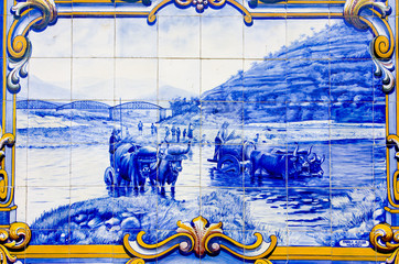 tiles (azulejos) at railway station of Pinhao, Douro Valley, Por - obrazy, fototapety, plakaty