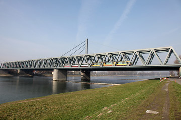 Eisenbahnbrücke