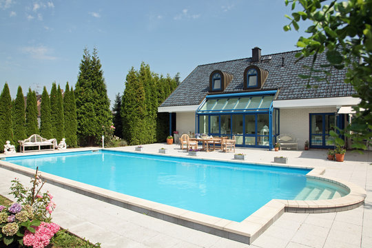 Einfamilienhaus mit Pool
