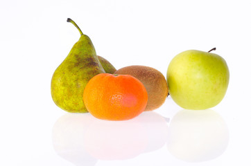 Comer fruta.