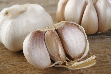 fresh garlic on wood background