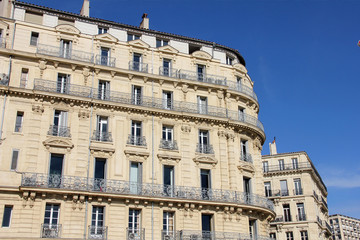 Fototapeta na wymiar Building in the old port of Marseilles, France