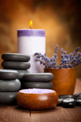 Fototapeta na wymiar Spa treatment - lavender spa and aromatherapy