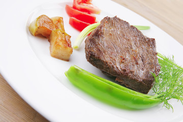 meat food : roast beef fillet mignon served