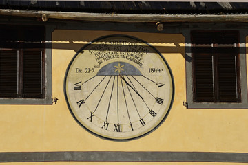 Cadran solaire Saint Dalmas de Selvage en détail