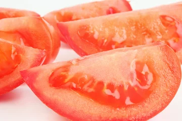 Crédence de cuisine en verre imprimé Tranches de fruits Tomate tranchée.