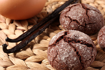 biscotti al cioccolato alla vaniglia