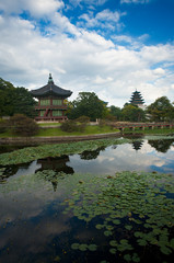 Fototapeta na wymiar Royal Palace Island Pavilion Pond