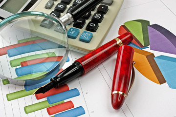 Graphs tables and documents