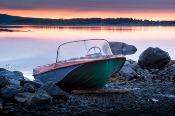 На берегу Белого моря полярным днём.