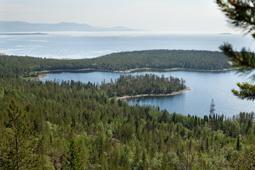 Красивый вид на Кандалакшский залив Белого моря. © mvi690