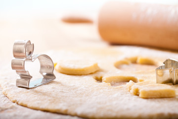 Mürbeteig und Förmchen