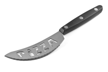 Coltello per pizza su sfondo bianco