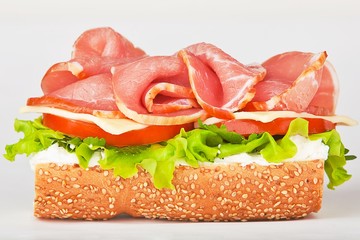 sandwich with ham lettuce and tomato