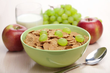cornflakes with grapes