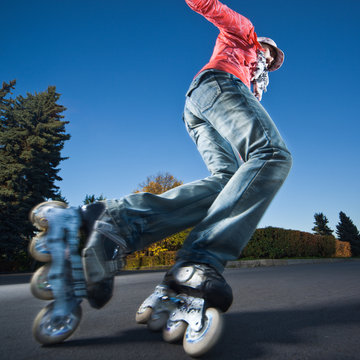 Fast rollerblading