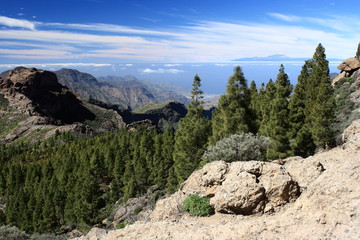 mountain ridges on Gran Canaria with Tenerife in background