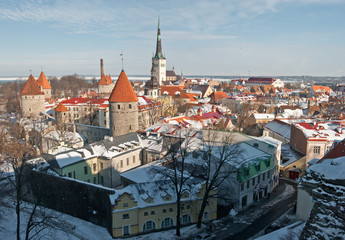 Naklejka na ściany i meble panoramic view of old city of Tallinn, Estonia