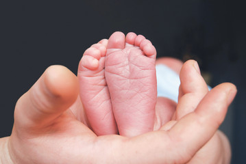 newborn baby - 30313510