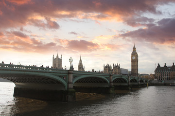 Fototapeta na wymiar Big Ben w godzinach wieczornych, Londyn, Wielka Brytania