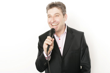 Sänger mit Mikrofon