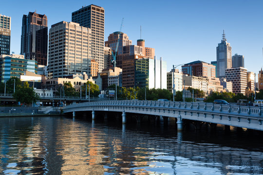Melbourne skyline and Queens Bridge across the Yarra River