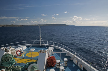 Vue sur la mer depuis la passerelle - Cargo Ferry