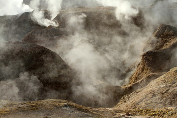 Volcano fumarolas, 4900 m., Bolivia.