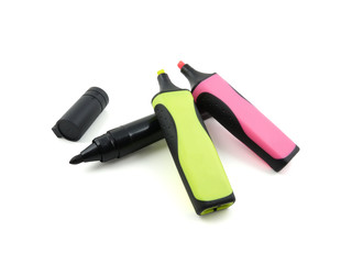 Marqueur Noir et Surligneurs Jaune Rouge