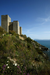 Talamone, vista panoramica e castello