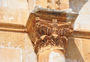 Column capital with teutonic cross