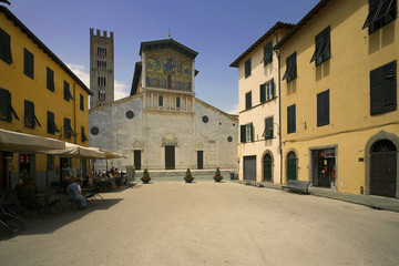 Fototapeta na wymiar Lucca San Frediano
