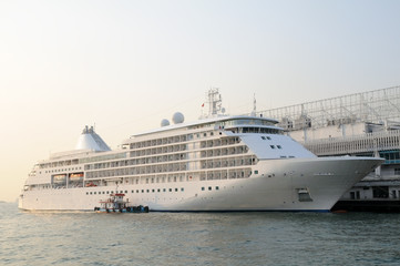 Fototapeta na wymiar Luxury cruise ship