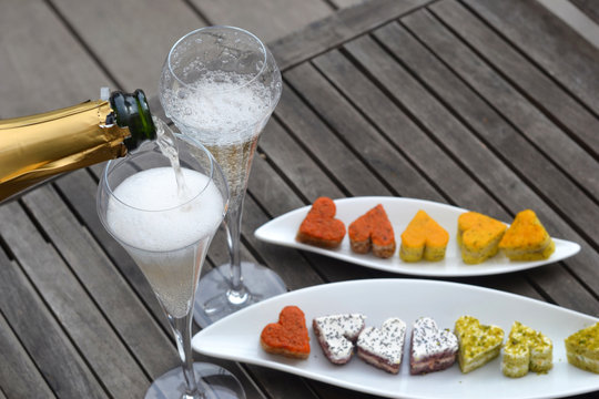 Champagne et amuse gueule ap&eacute;ritif