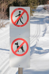 signal on the snow track