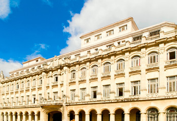 Fototapeta na wymiar budynku w Hawanie, Kuba