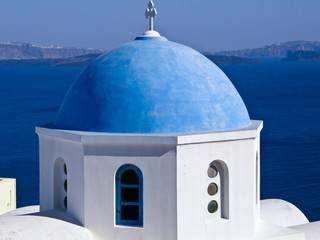 Fototapeta na wymiar église d'Oia à Santorini, Grèce