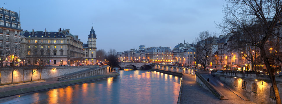 Paris - view from Pont Neuf bridge at night